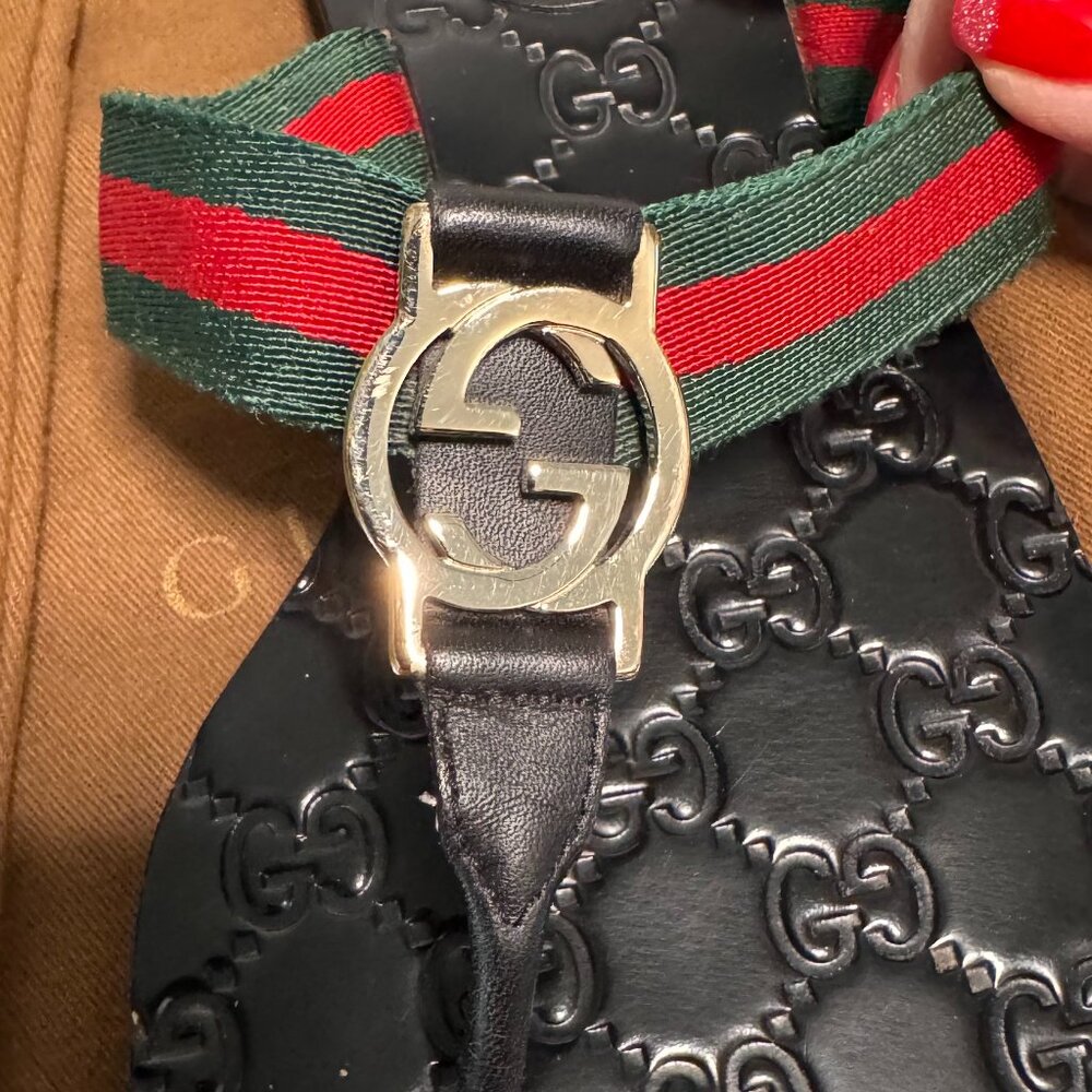 Gucci Authentic GG Logo Stripe Thong Sandals - Picture 12 of 14